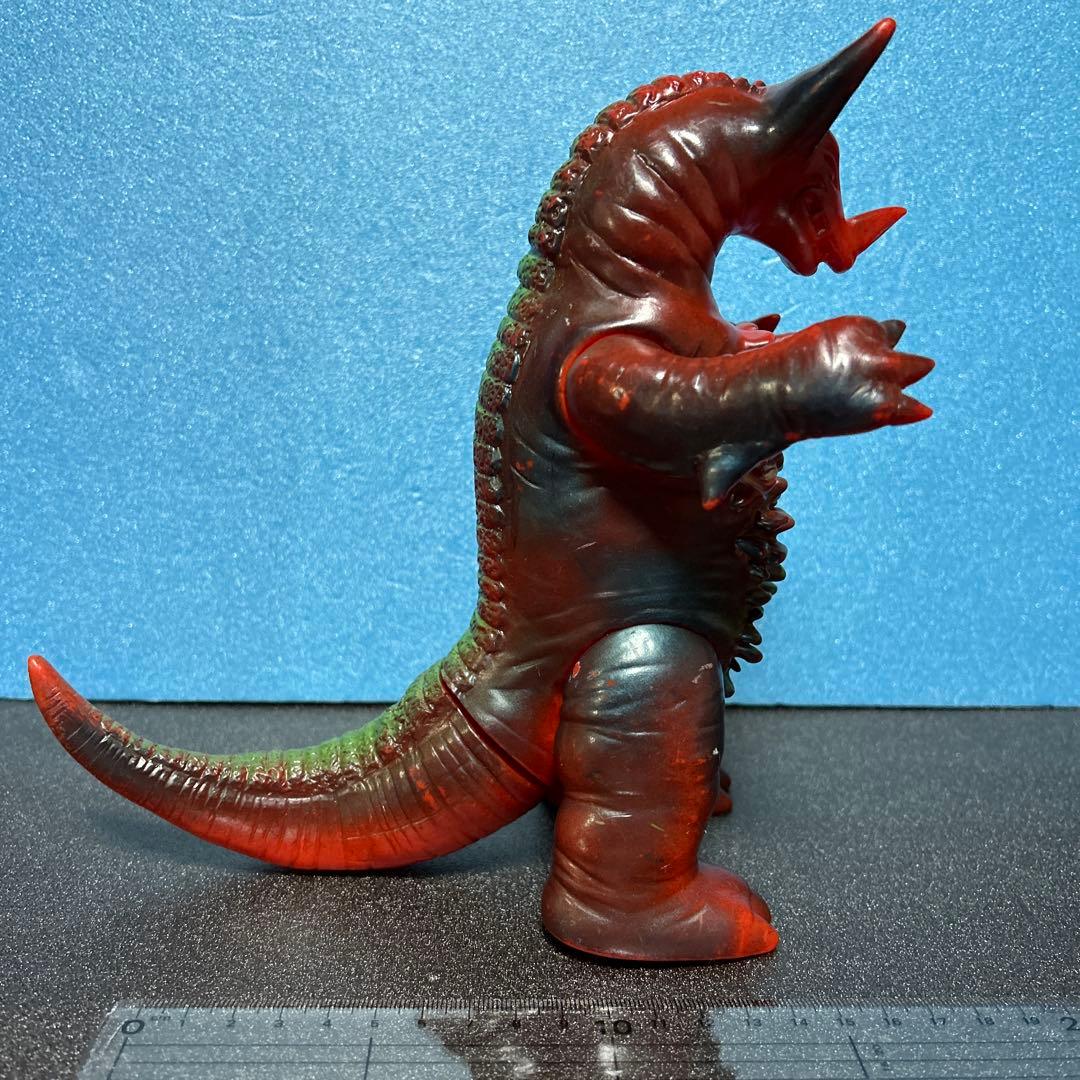 ブルマァク　ゴモラビンテージソフビ