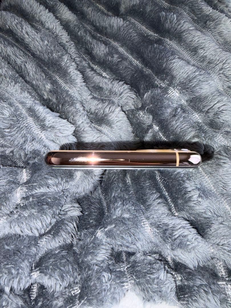 【美品】スマートフォン 本体　iPhone11 promax 64GBゴールド