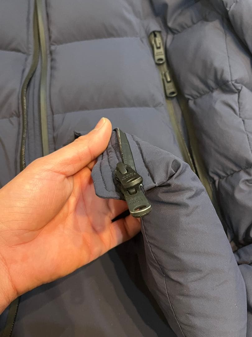 タトラス　メンズ　ダウン　ボルボレ　BORBORE ネイビー　サイズ　02