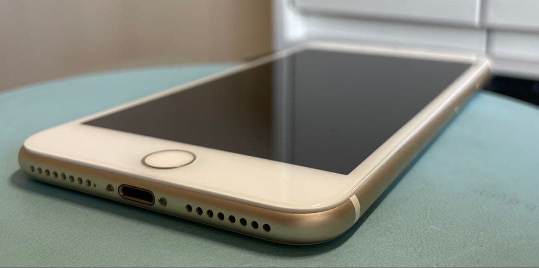 【新品液晶】iPhone 7 Plus Gold 256GB SIMフリー