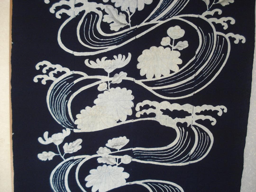 布団　解き　筒描き　木綿地　手織り　藍染　家紋　吉兆模様　菊水