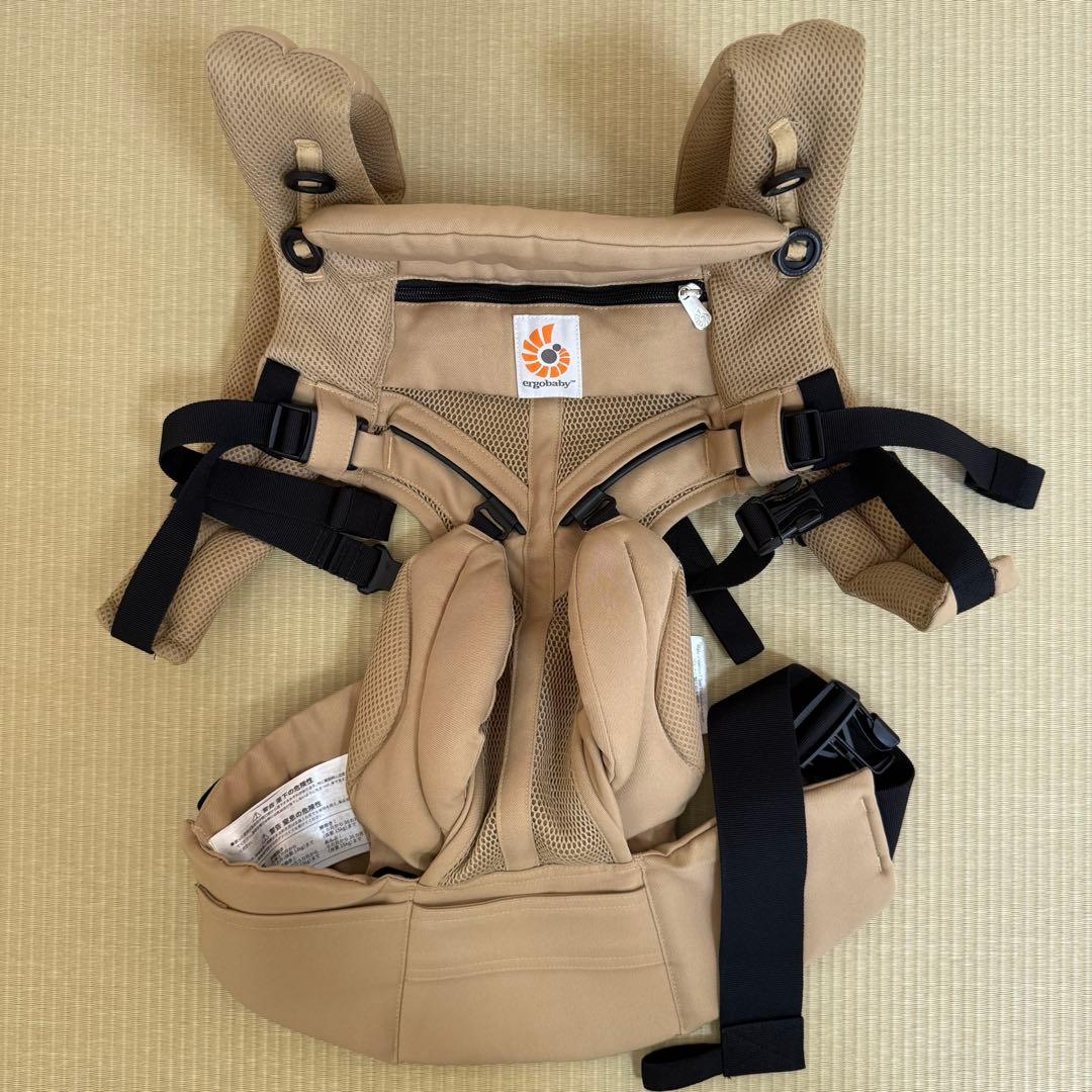 【美品】 ergobaby 抱っこ紐 OMNI360デザート　ベージュ エルゴ