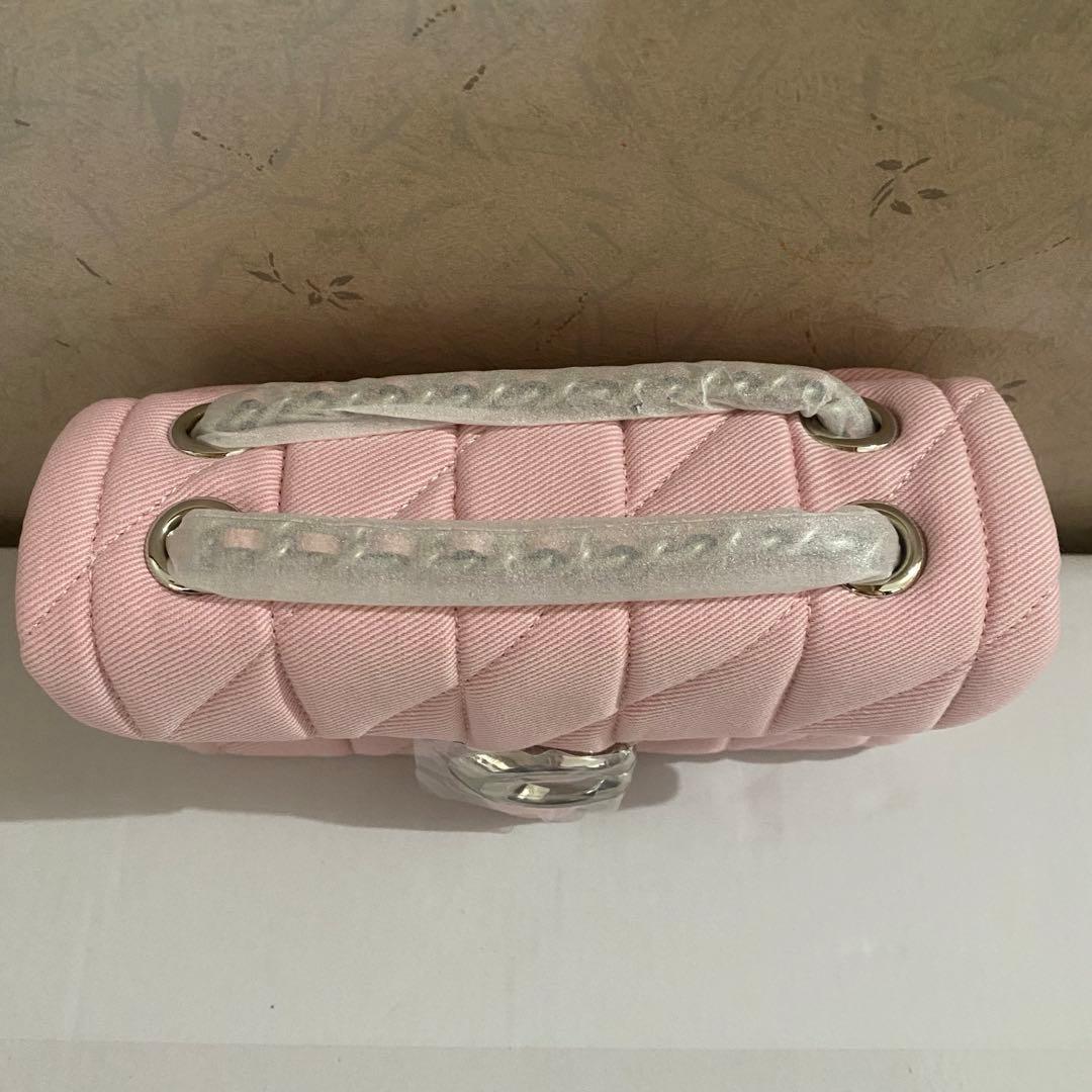 新品 COACH タビー ショルダー バッグ 20・キルティング　CBG33