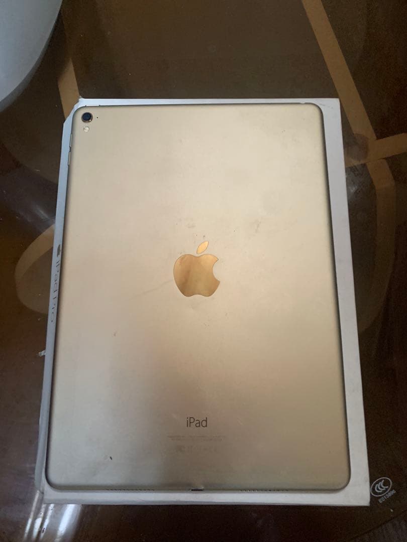 少ジャンク　iPad Pro 9.7インチ ゴールド 128GB MLMX2J