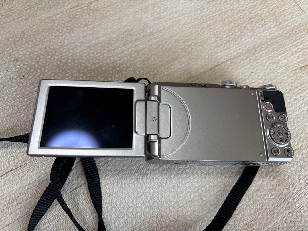 M*様 美品 Nikon デジカメ　coolpixs9900