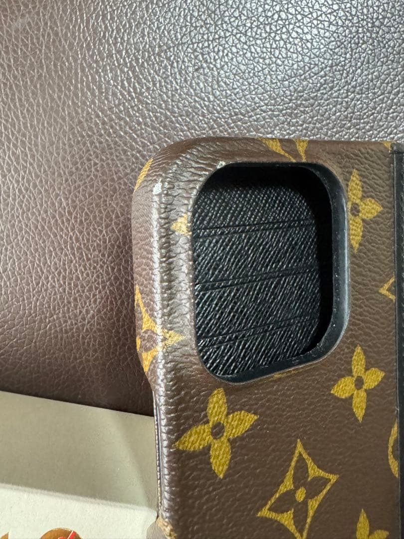 【LOUIS VUITTON】iPhone15pro ケース