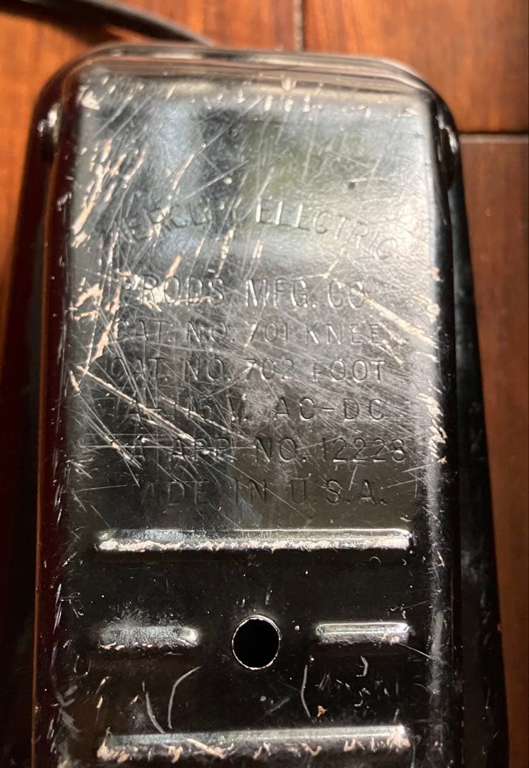 SINGER 古い電動ミシン