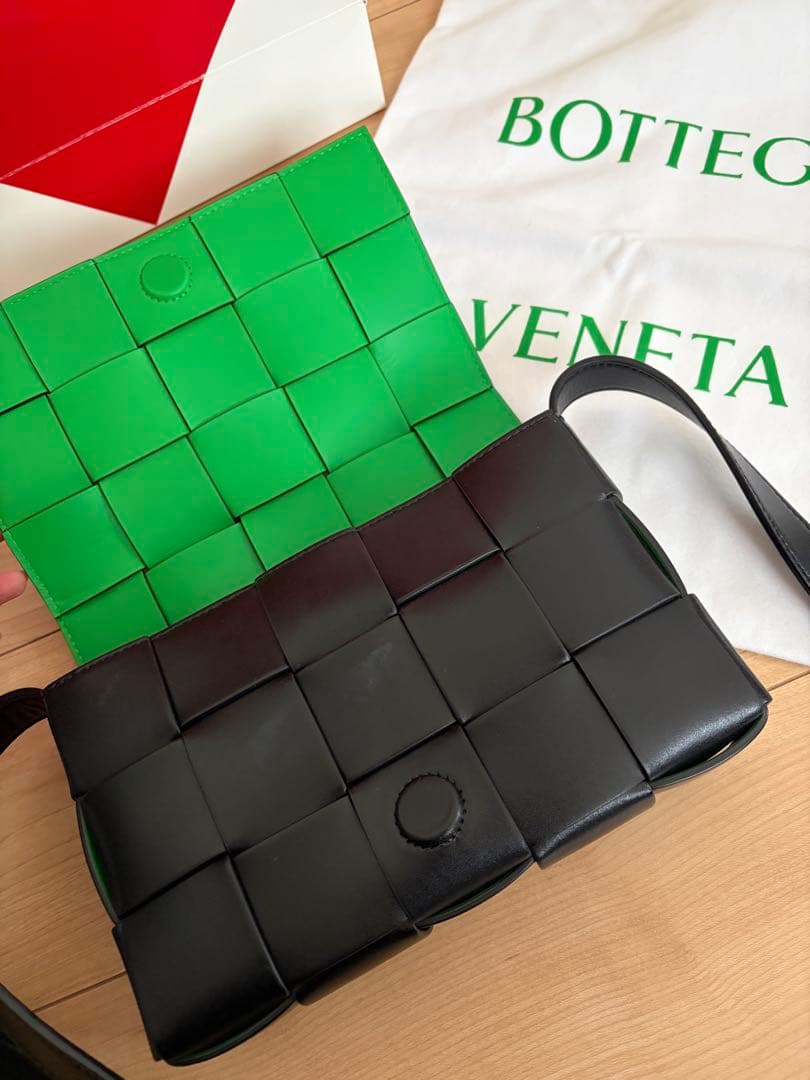 Bottega Veneta カセットバッグ パラキート グリーン