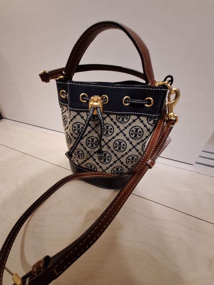 Tory Burch バケットバッグ ネイビー/ベージュ