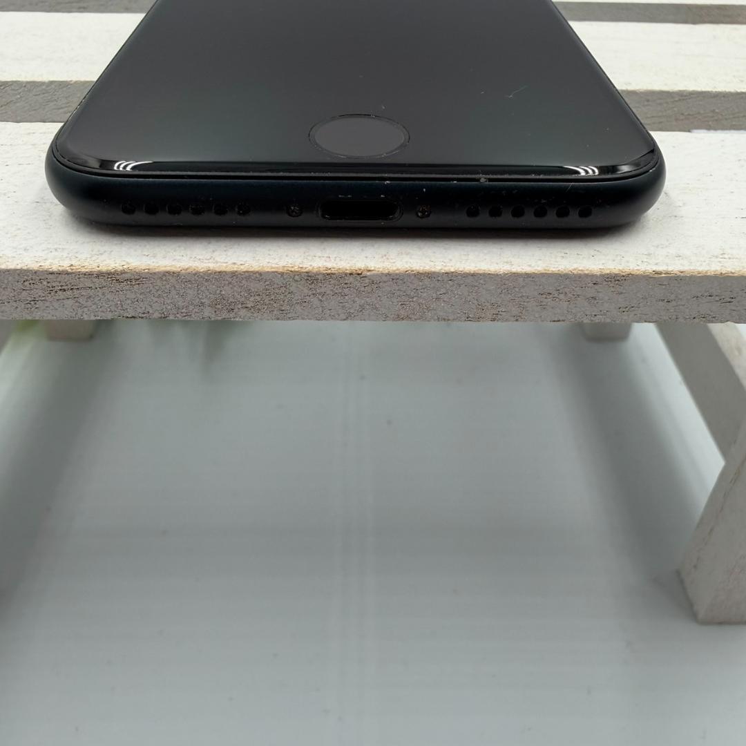 iPhone SE第3世代 64GB ミッドナイト 393
