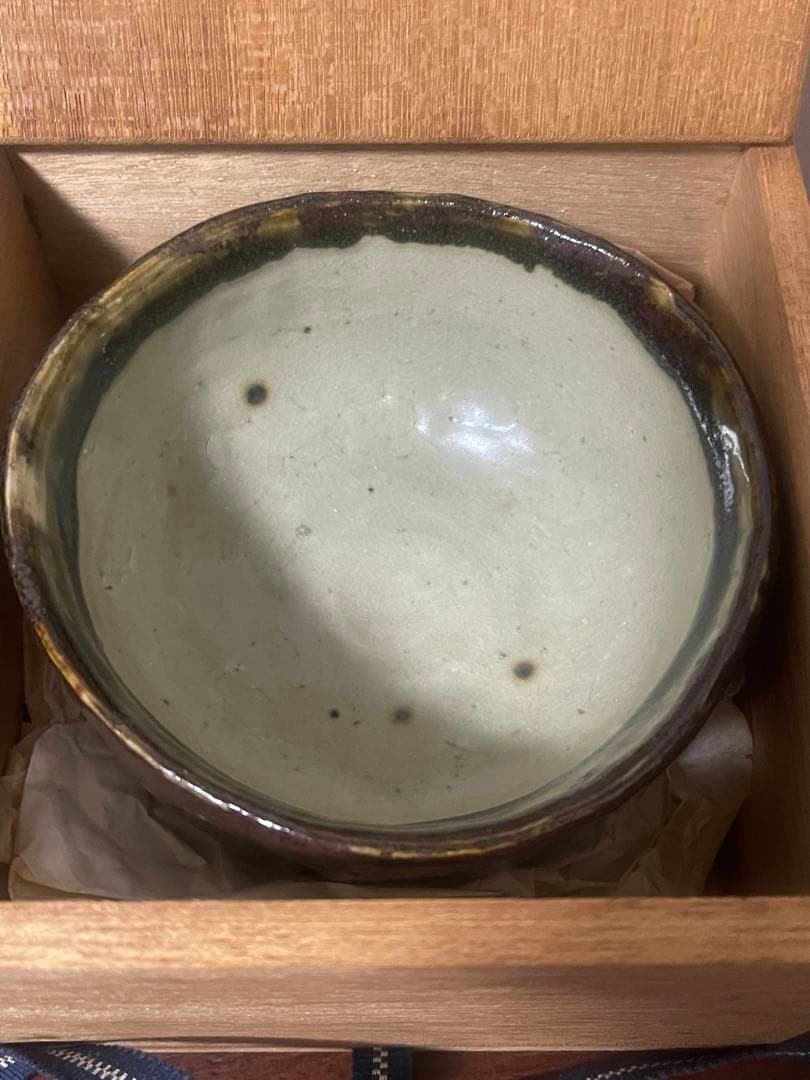 希少骨董抹茶盌(碗 )壺屋焼(琉球焼) 小橋川永弘作　茶碗 美品 箱付き