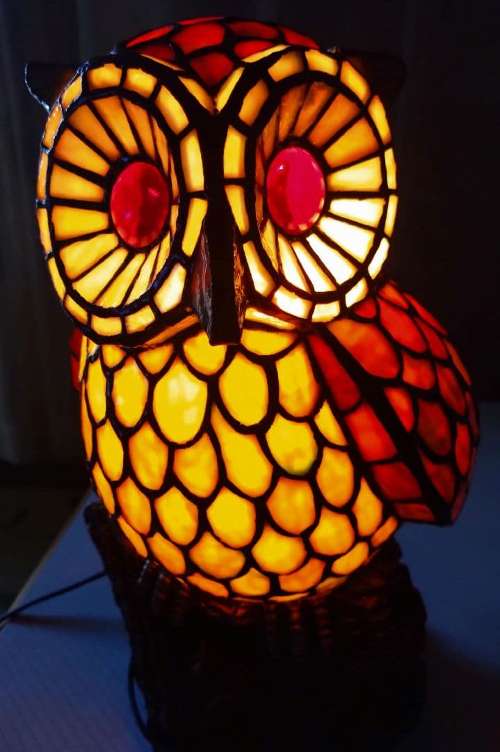 フクロウ型ステンドグラスランプ