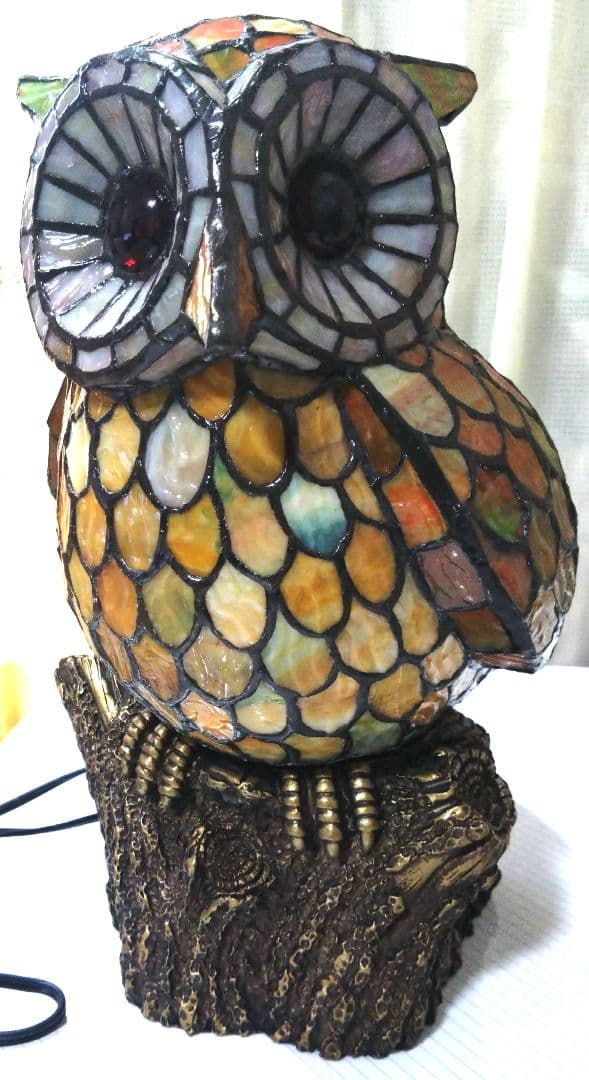 フクロウ型ステンドグラスランプ
