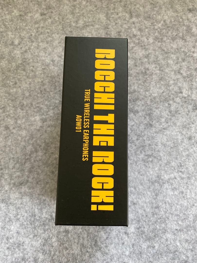 伊地知虹夏　ワイヤレスイヤホン　オンキヨー