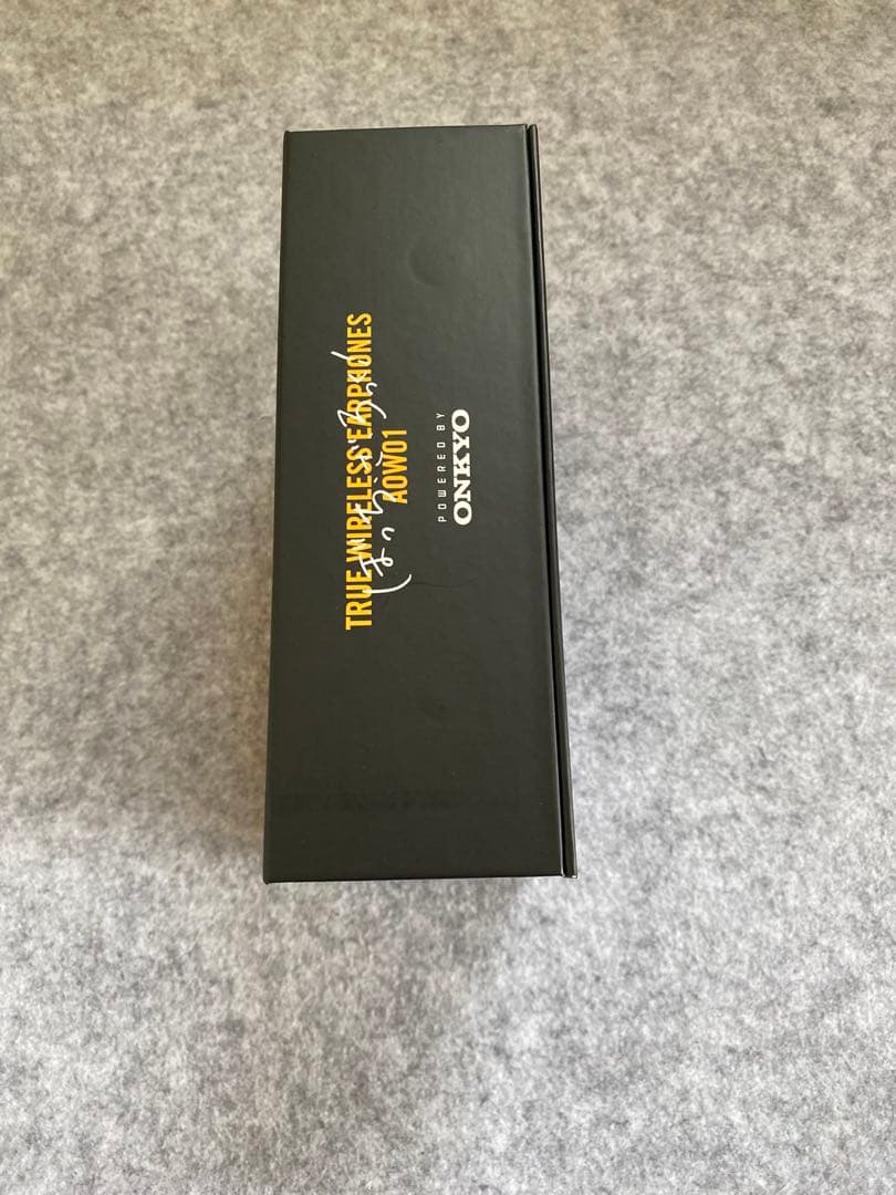 伊地知虹夏　ワイヤレスイヤホン　オンキヨー