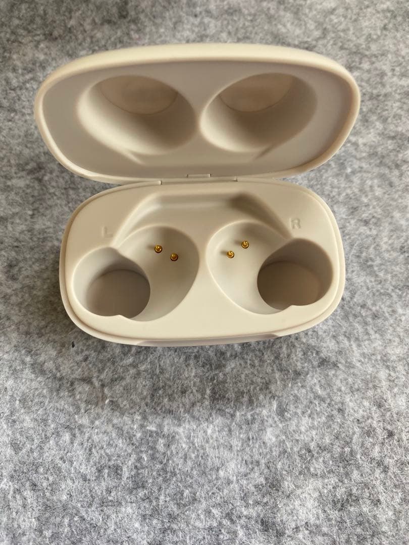 伊地知虹夏　ワイヤレスイヤホン　オンキヨー