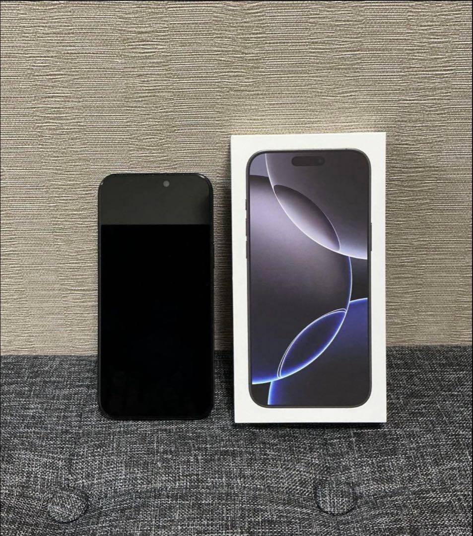 Apple iPhone 16 Pro Max ブラックチタニウム 本体 美品