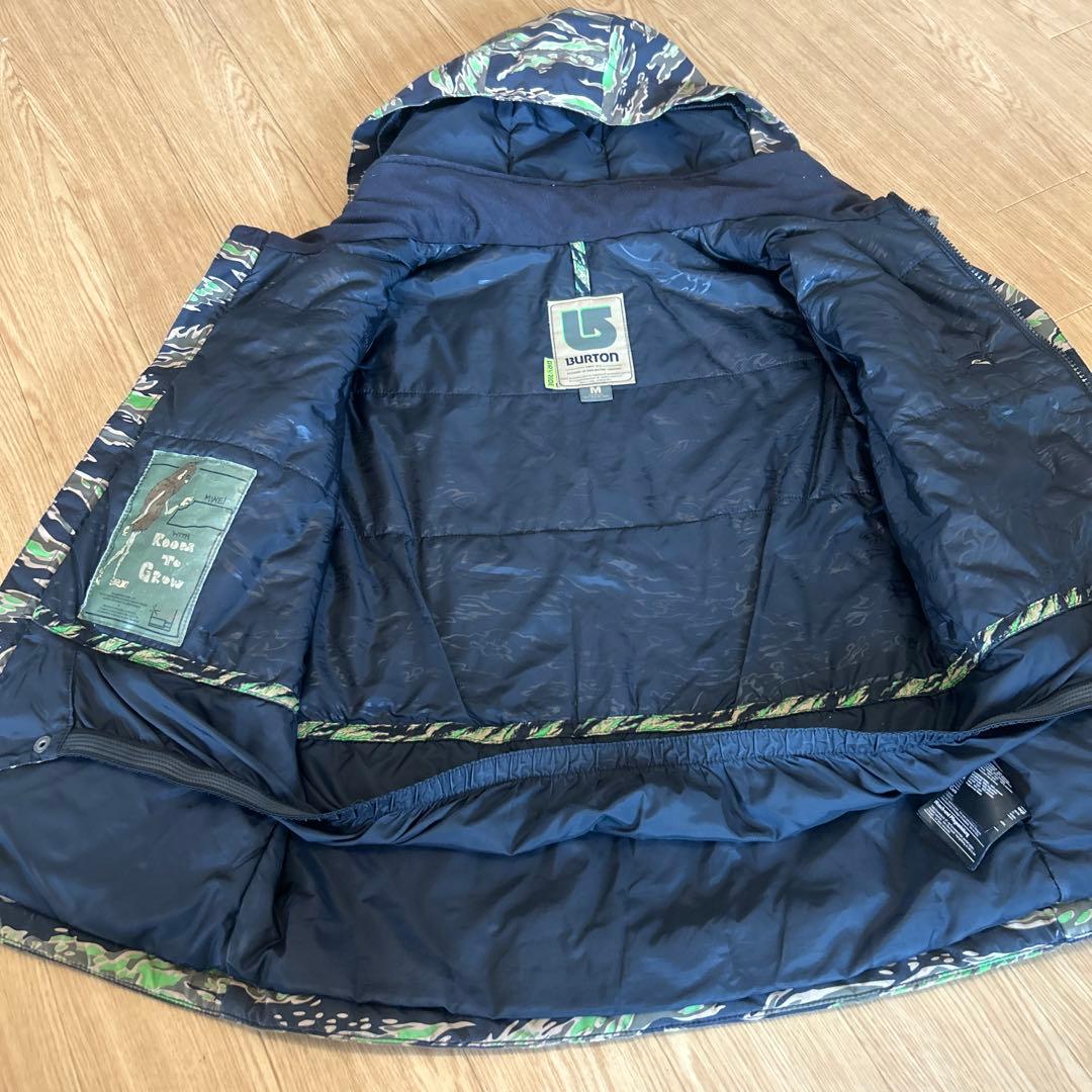 BURTON 迷彩柄 スノーボードウェア　140