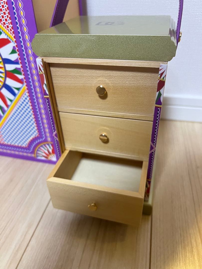 ドルチェ＆ガッバーナ ノベルティ　兎　デザインギフトボックス　ショッパー付き