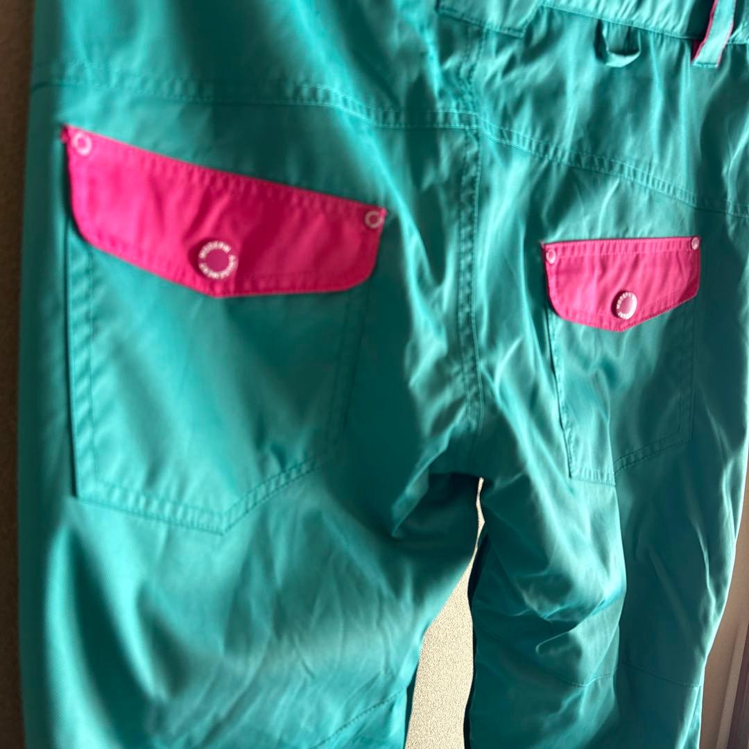 モダンアミューズメント　スノーウェア　スキー　スノボ　雪遊び　Mピンク　黒