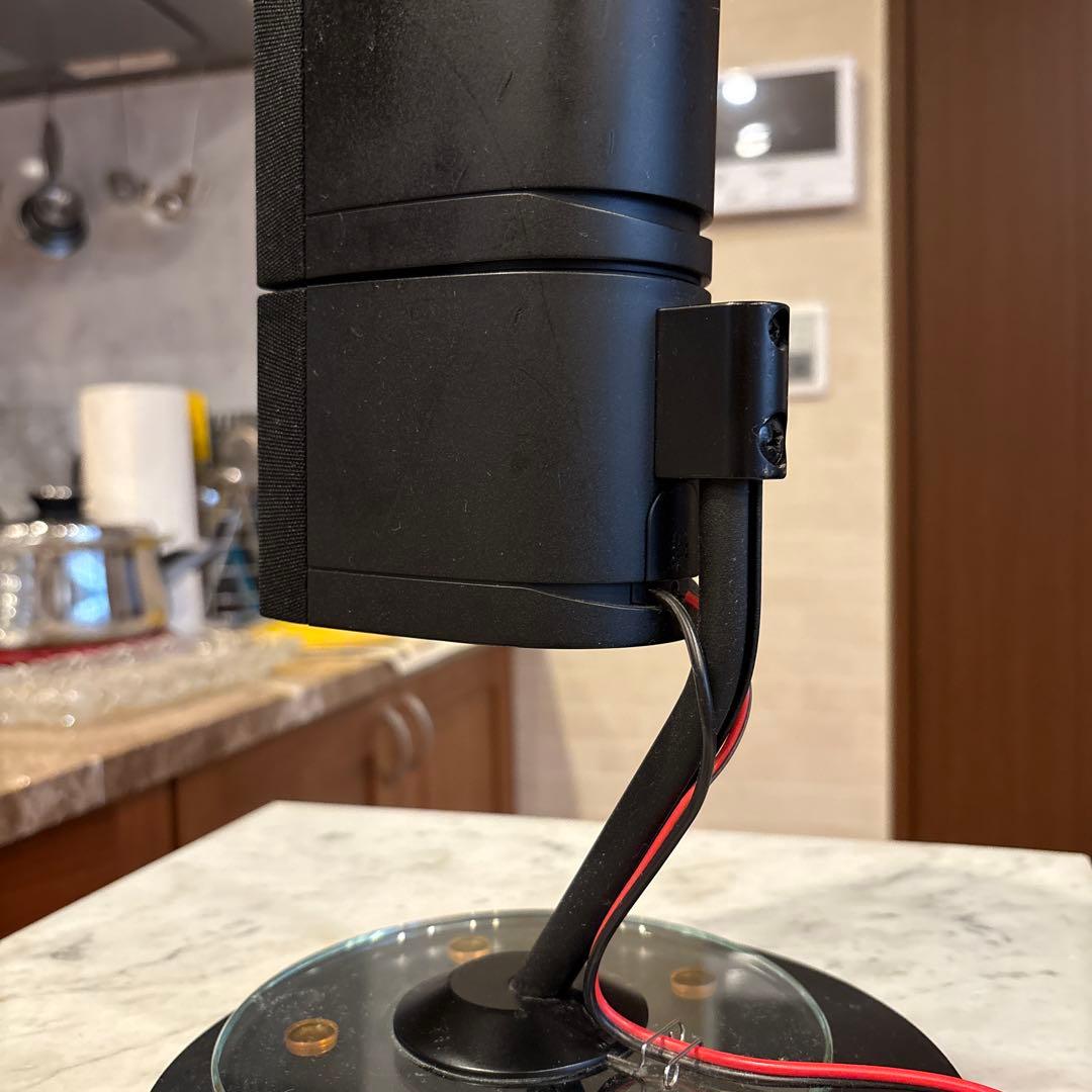 BOSE　キューブサテライトスピーカー ガラススタンド付き
