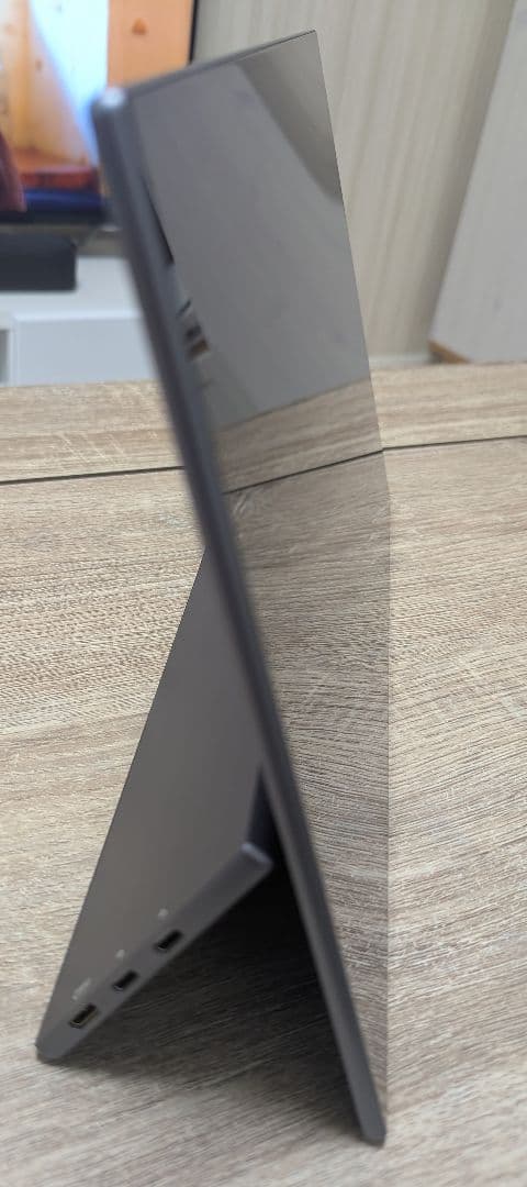 Sculptor 15.6インチ 4K モバイルモニター M156LRU