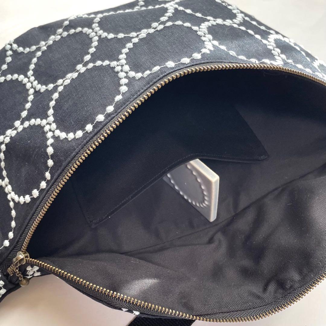 ミナペルホネン タンバリンnavy ハンドメイド ボディバッグ