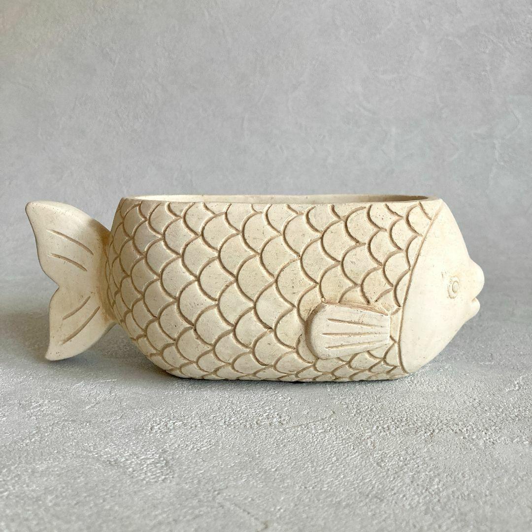 魚と顔の陶器製置物セット