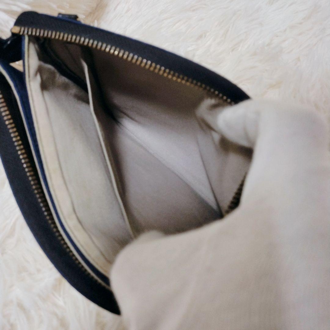 アタオ ブーブー モノグラム ナイロン 三角ロゴ ウォレット ネイビー