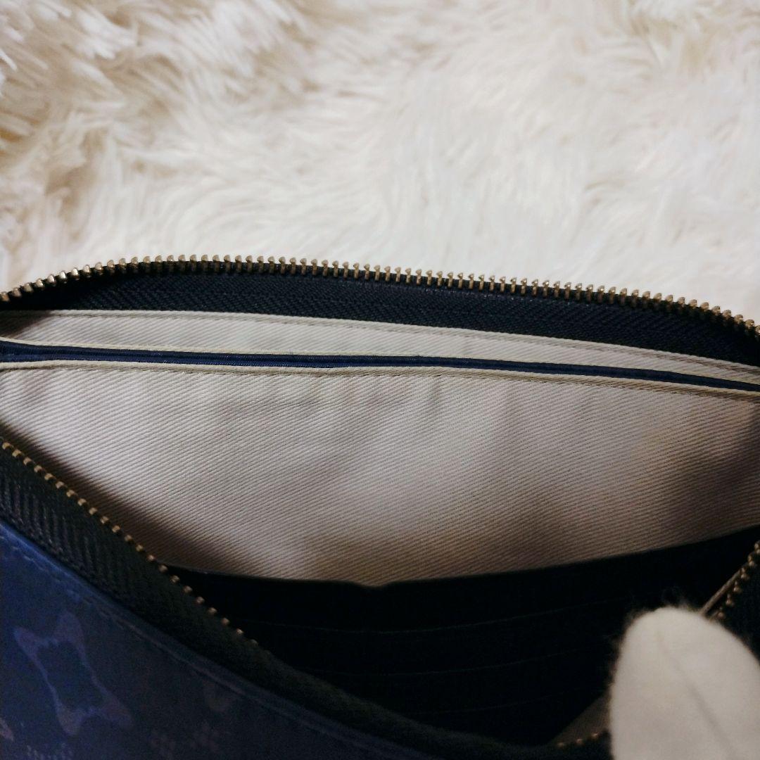 アタオ ブーブー モノグラム ナイロン 三角ロゴ ウォレット ネイビー