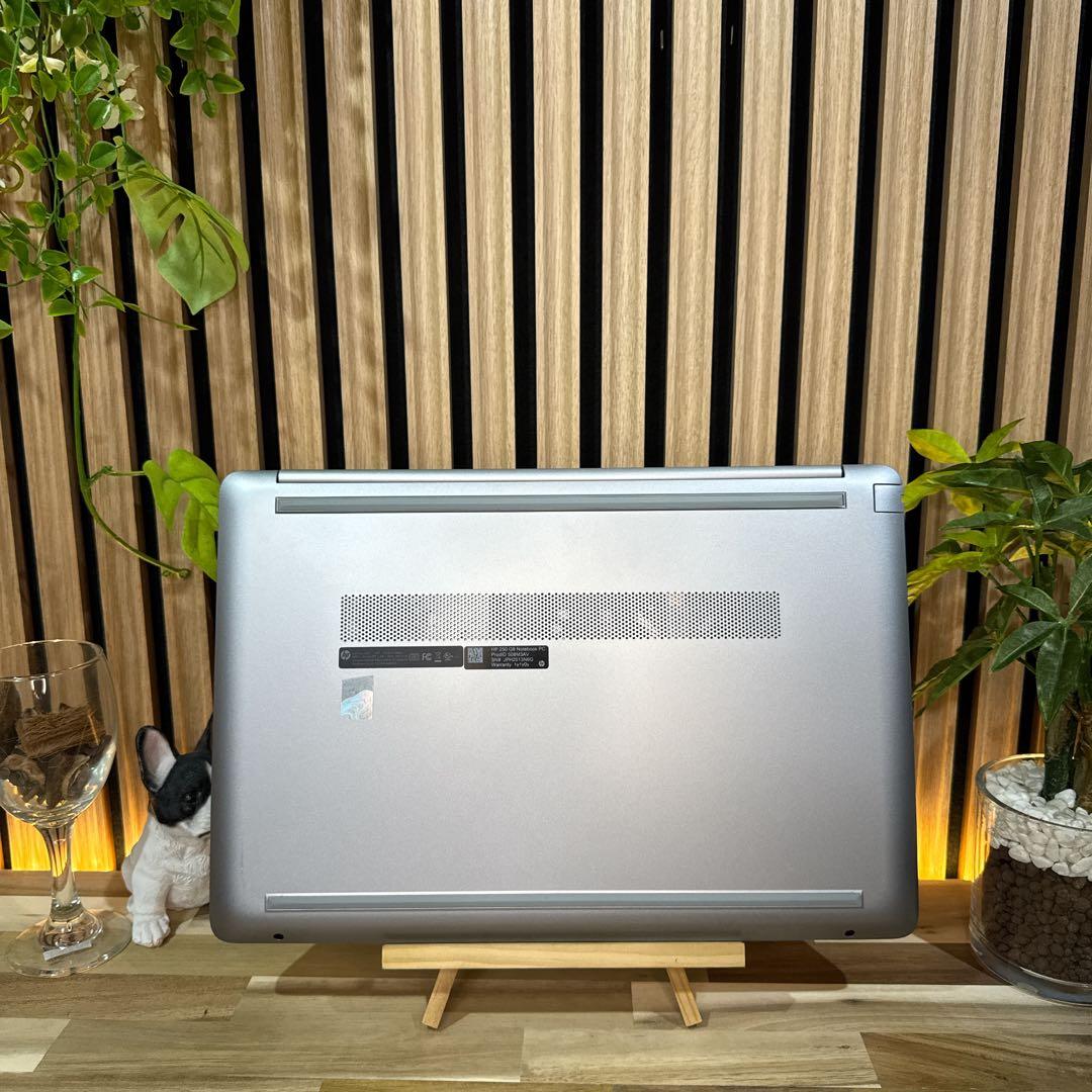 最新モデル‼️HP 250 G8☘第11世代☘15.6型☘フルHD☘ノートパソコン