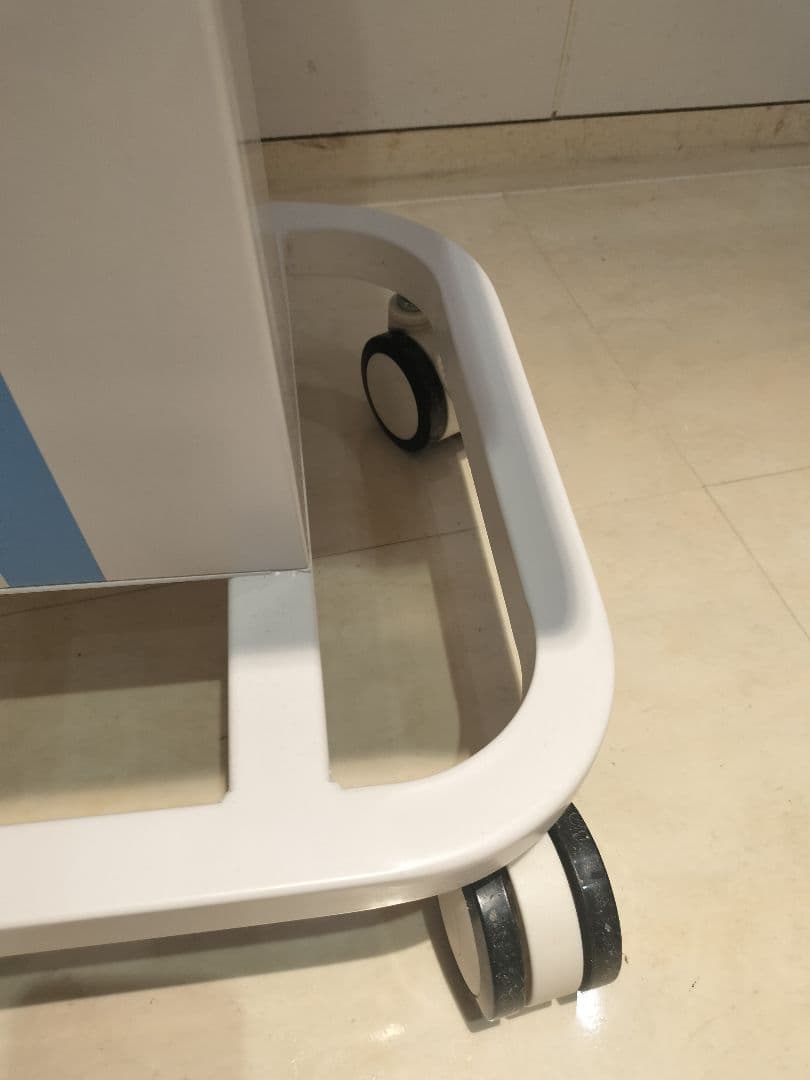 耐荷重40kg 超美品/スチール製のため頑丈】キャスター付きワゴン