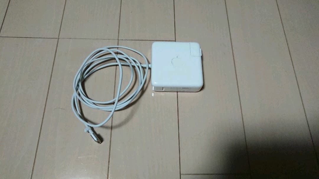 MacBook本体 APPLE MacBook Pro 256GB MGXA2J/A