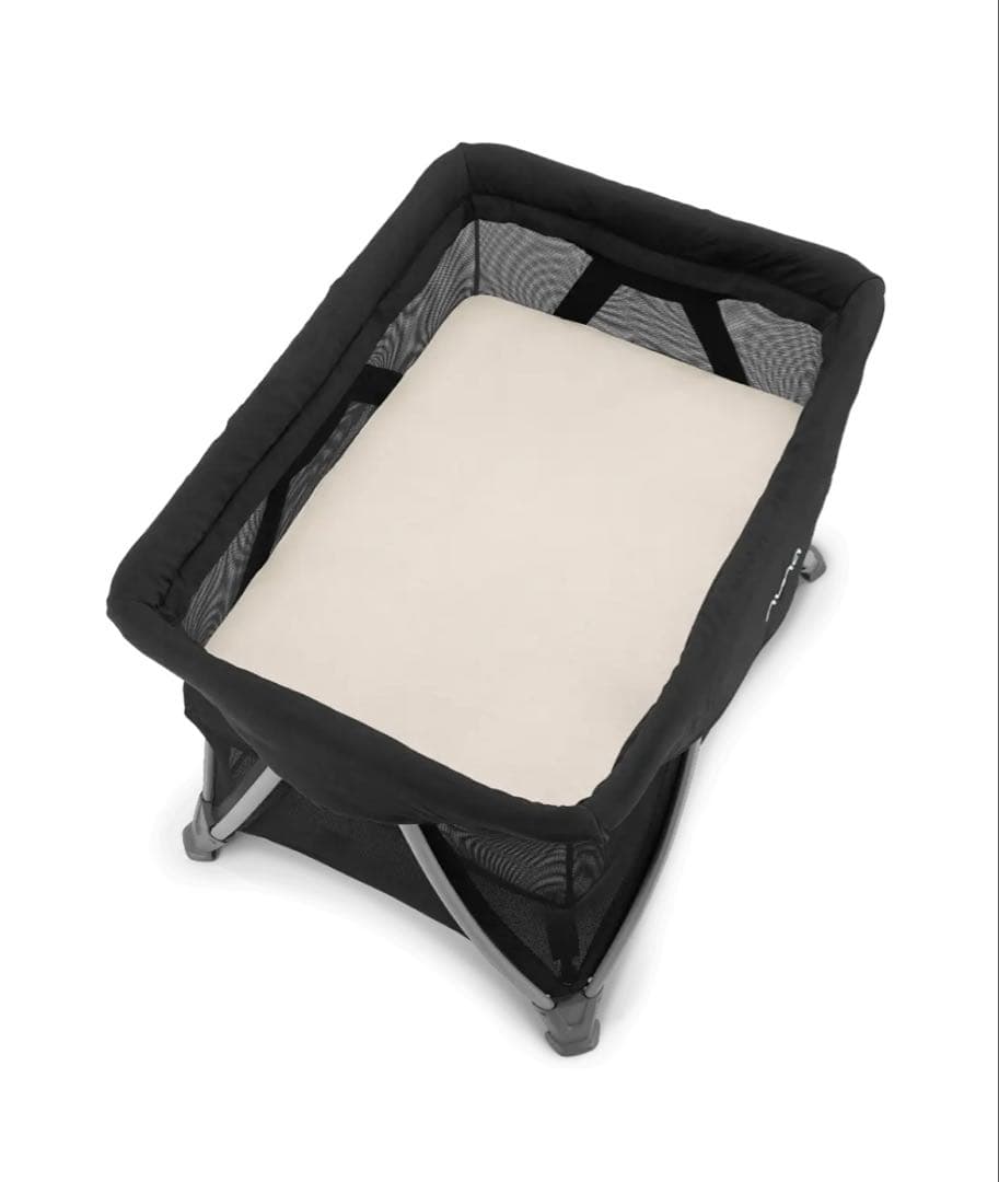 nuna ベビー折りたたみ可能ベッド