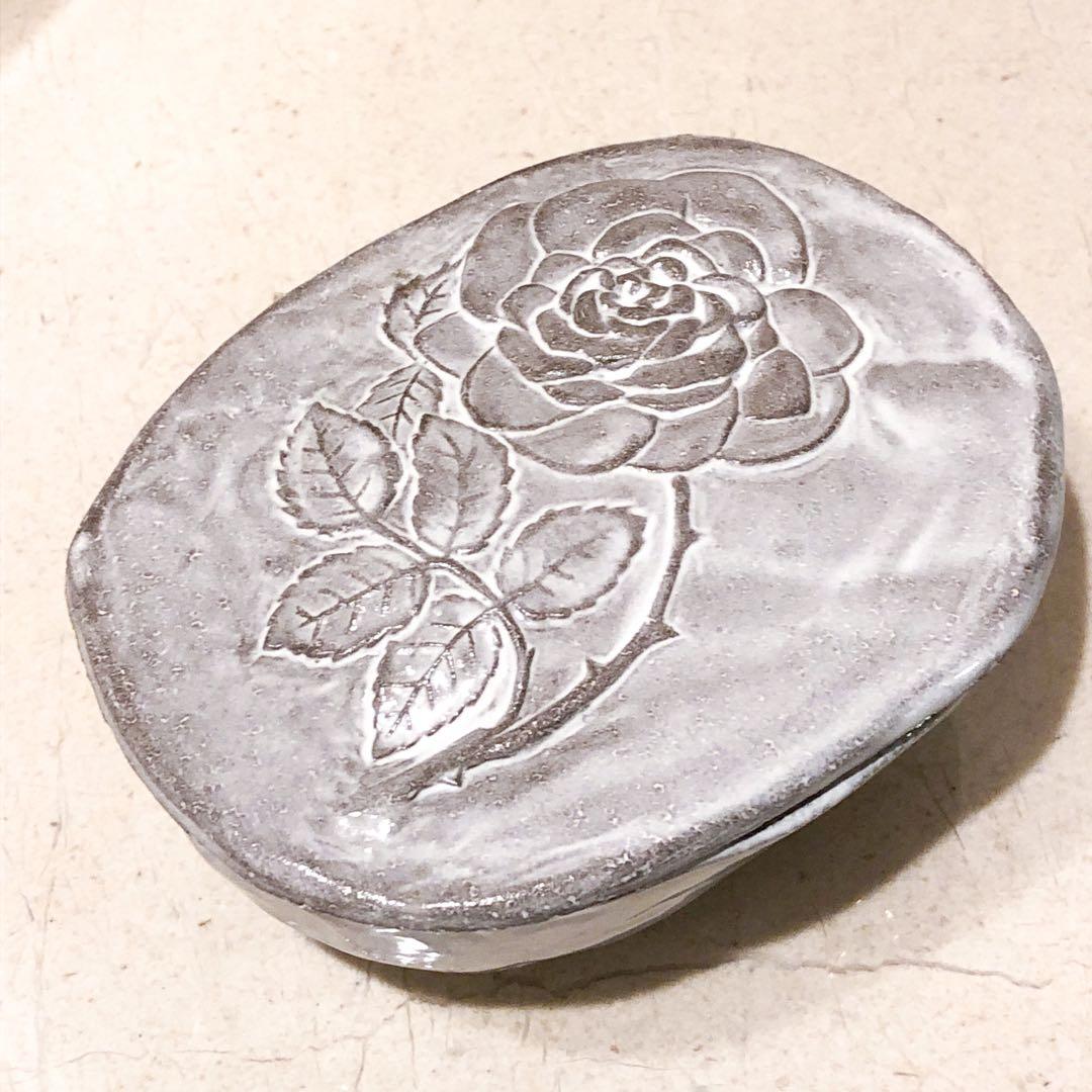 未使用　アスティエ　薔薇の小物入れ