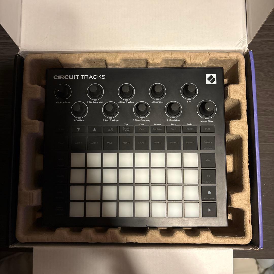 DJ機材 novation circuit tracks