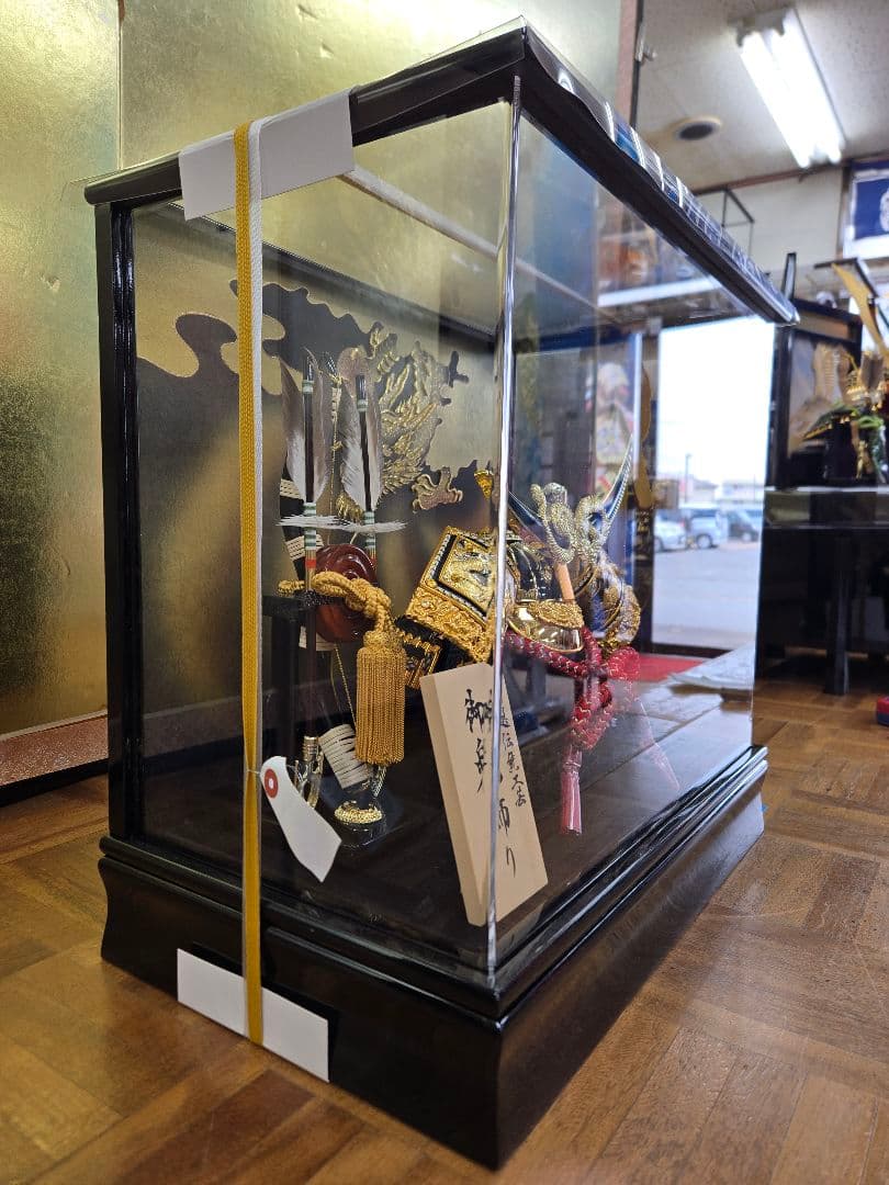 【展示品限り】五月人形　兜　伊達政宗　ケース飾り　※閉店セール　K29