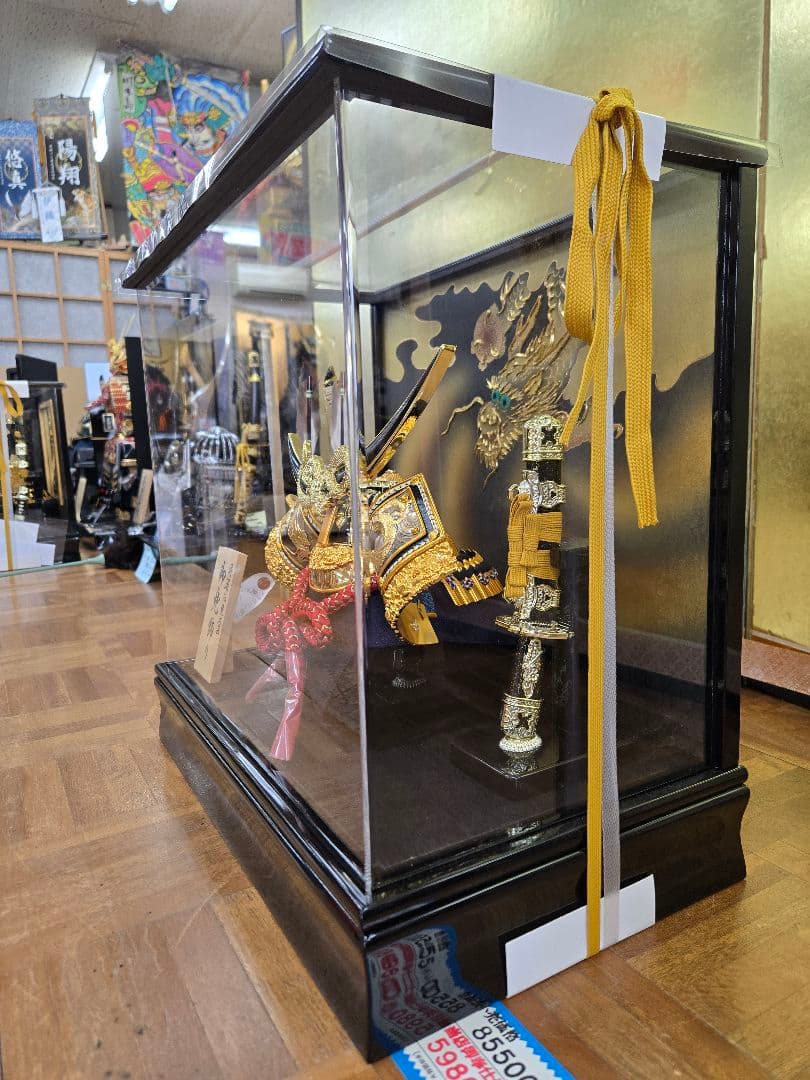 【展示品限り】五月人形　兜　伊達政宗　ケース飾り　※閉店セール　K29