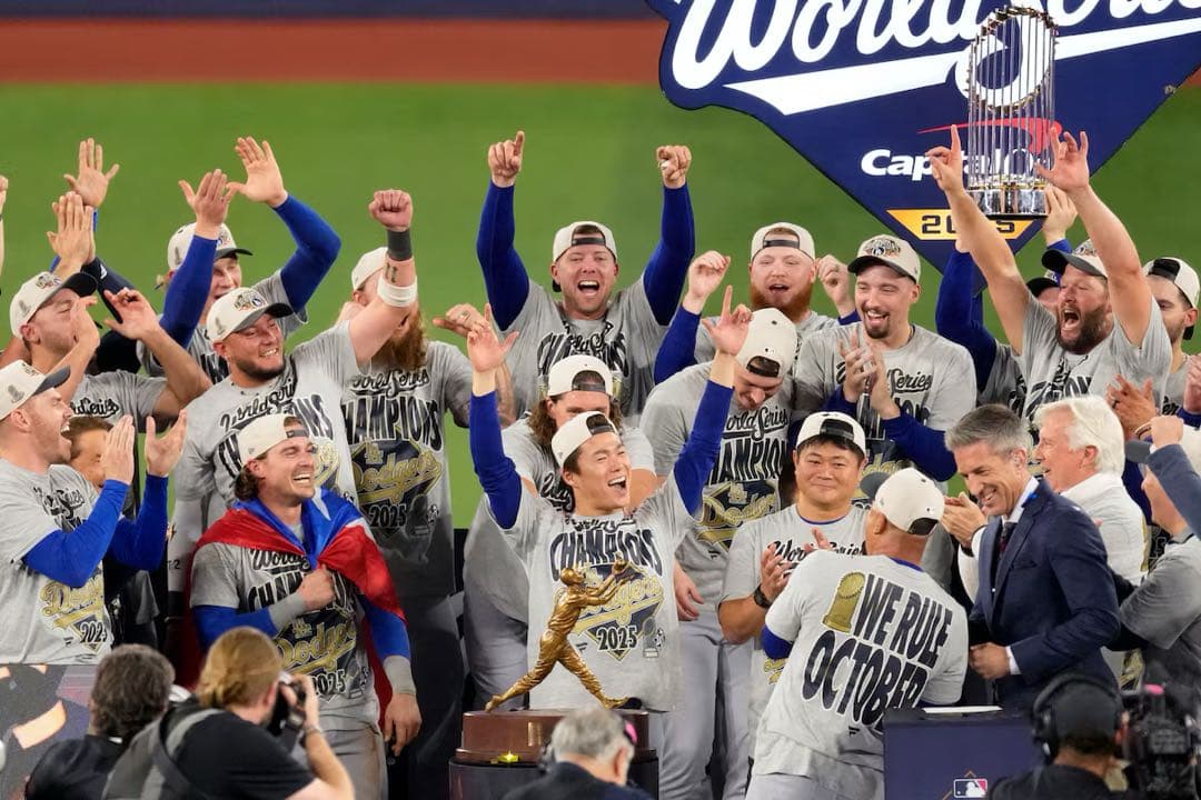 【即発送】ドジャース2025年ワールドシリーズ優勝記念Tシャツ（USジュニアL）