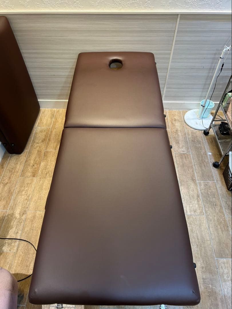 折りたたみベッド ブラウン 185cm x 70cm マッサージベット　ベット