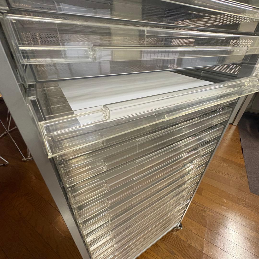 ケンジ様！スチール製キャビネット 多段式 シルバーパンチング加工　A3サイズ収納