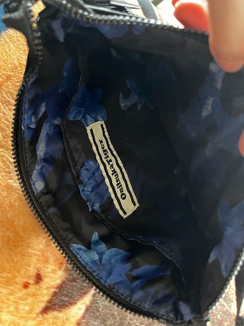 Outsider Tiger ショルダーバッグ ブラック