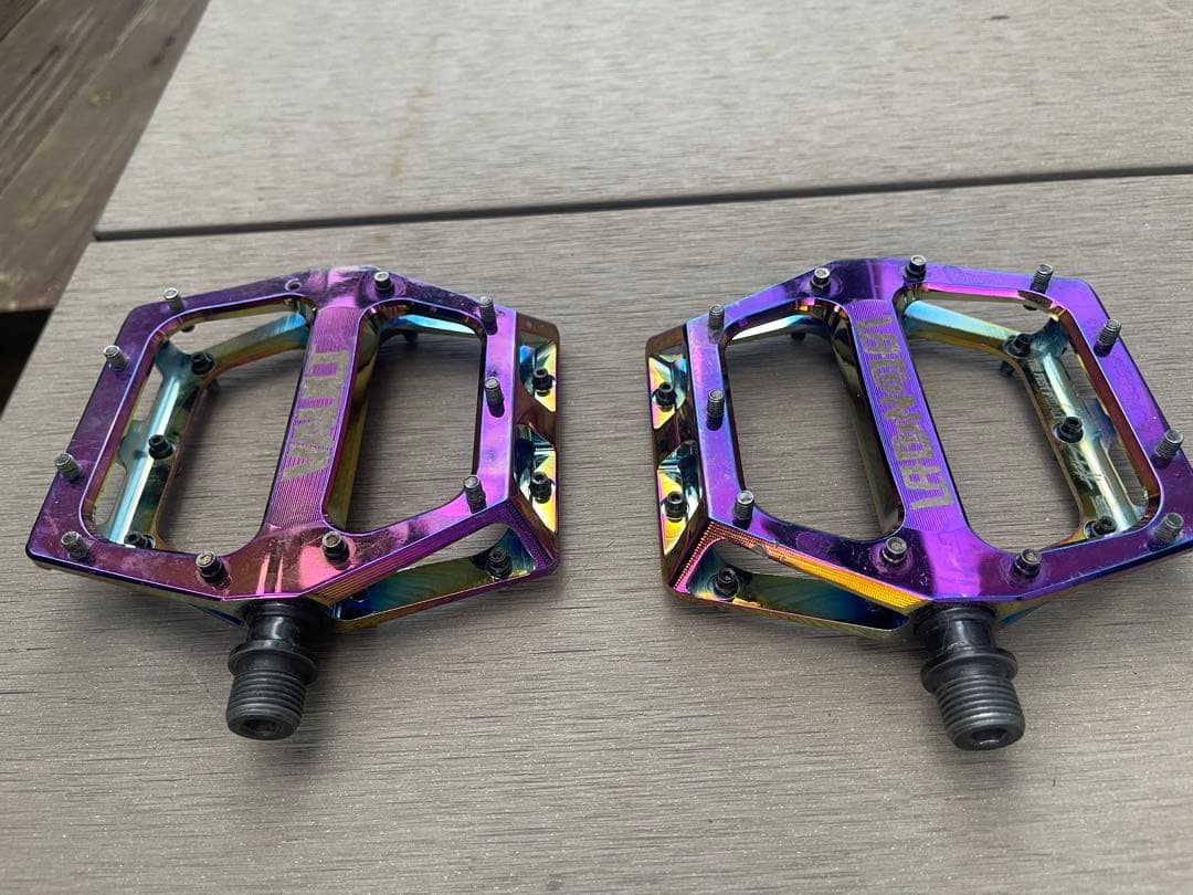 自転車本体 DMR Oil slick pedal vault lacon