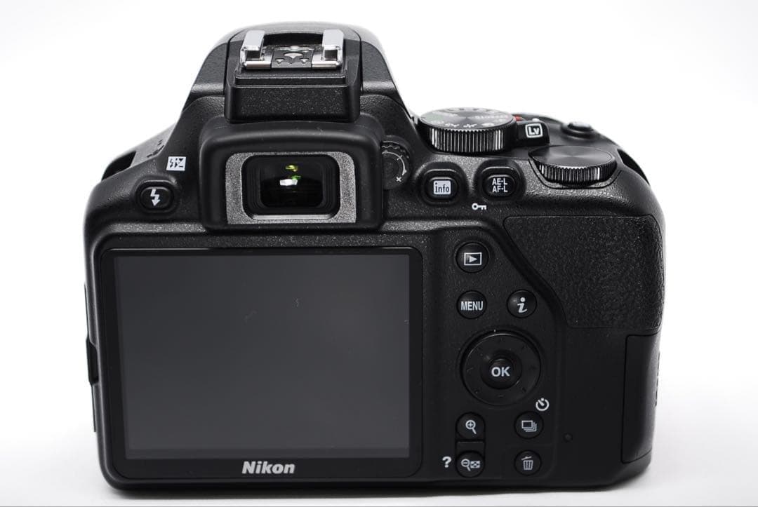 美品✨ Nikon D3500✨爆速オートフォーカス✨手ぶれ補正付き✨一眼レフ