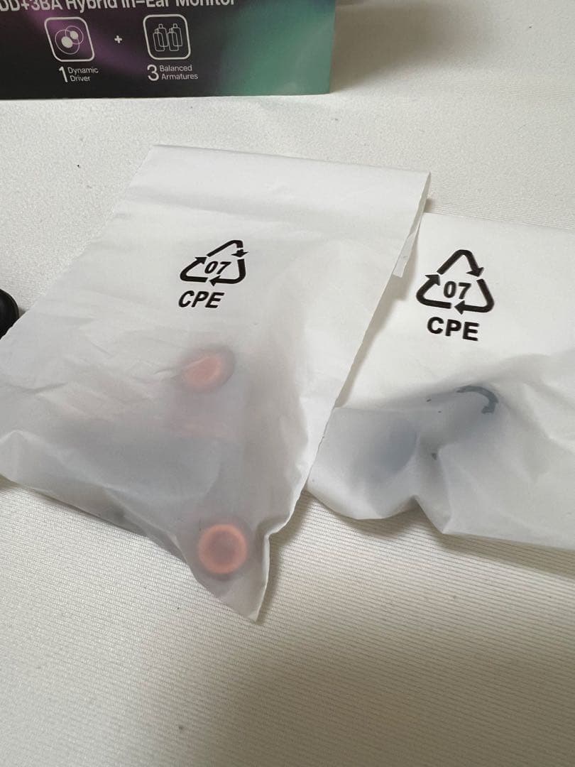 イヤホン ZIIGAAT ODYSSEY 1DD+3BA