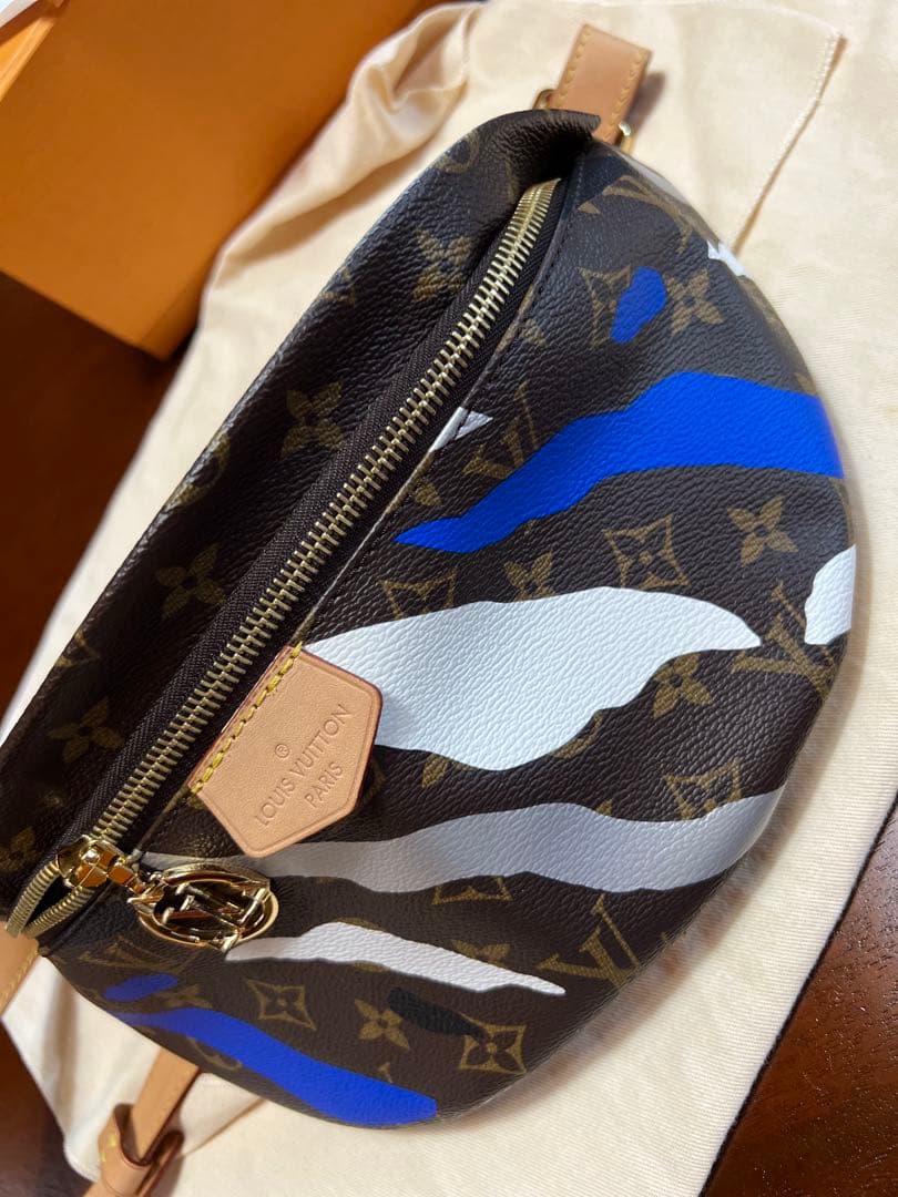 LOUIS VUITTON ボディバッグ・ウエストポーチ