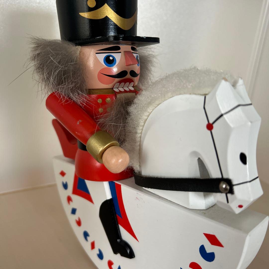くるみ割り人形　ドイツ　木工　木のおもちゃ　エルダー　クリスマス