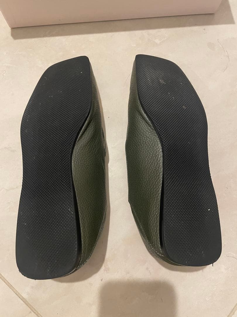 Sergio Rossi sr1オリーブグリーン レザー ローファー