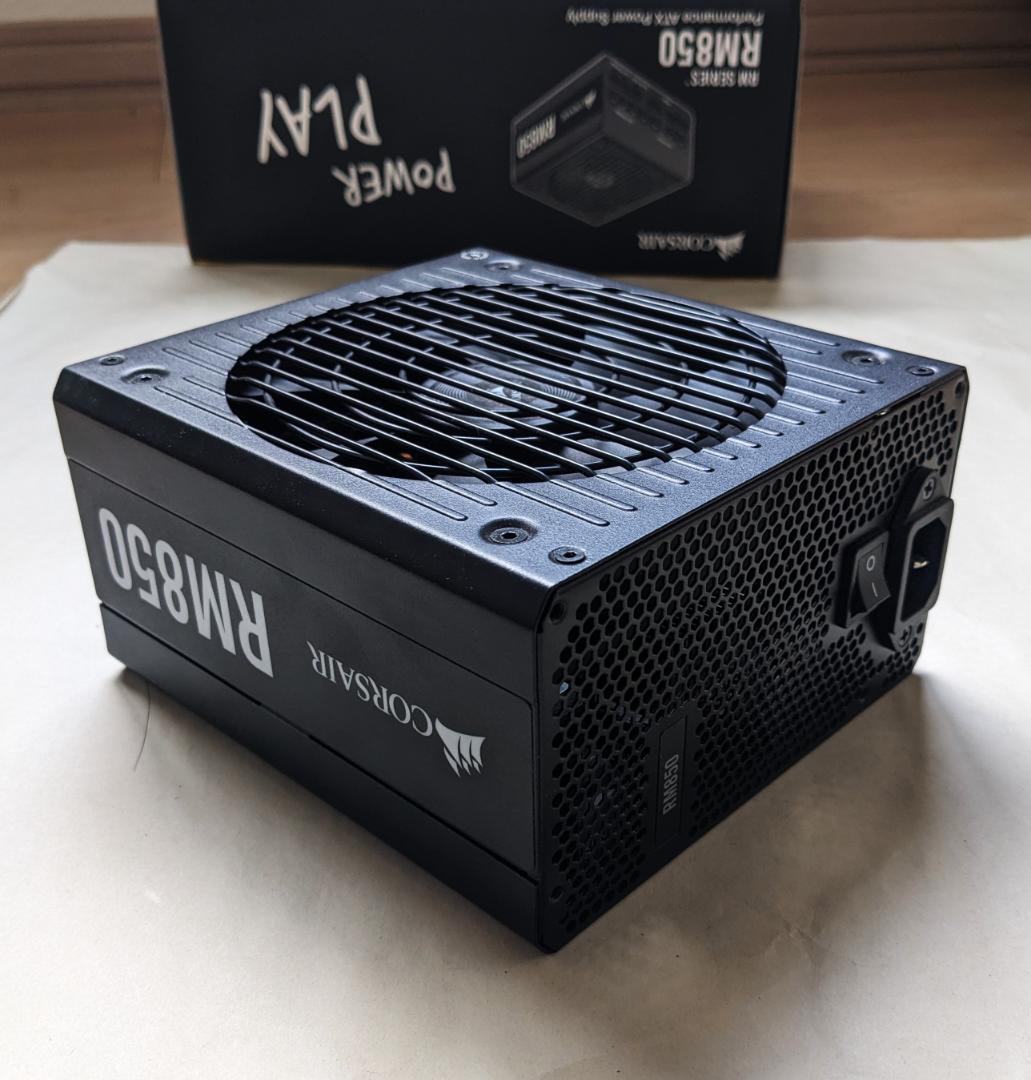 Corsair RM850 フルモジュラー 850W 80PLUS GOLD認証