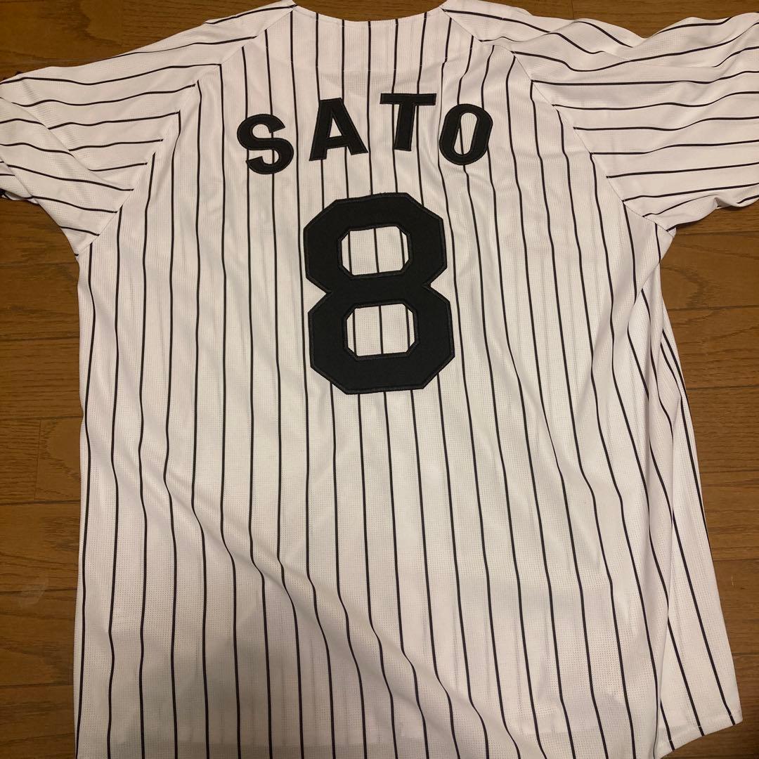 阪神タイガース　佐藤輝明　ユニフォーム